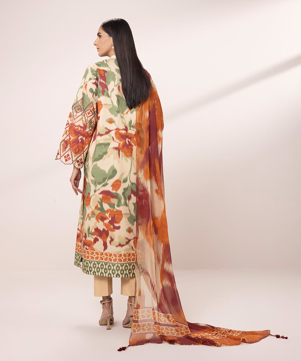 3 Piece - Embroidered Lawn Suit