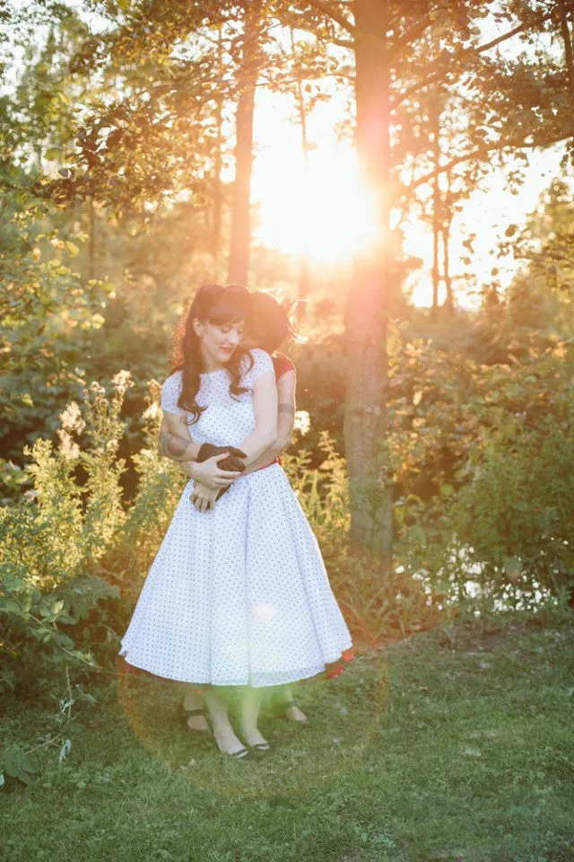 Country Style Vintage Cap Sleeves Chiffon Tea Length Wedding Dress with Black Polka Dots