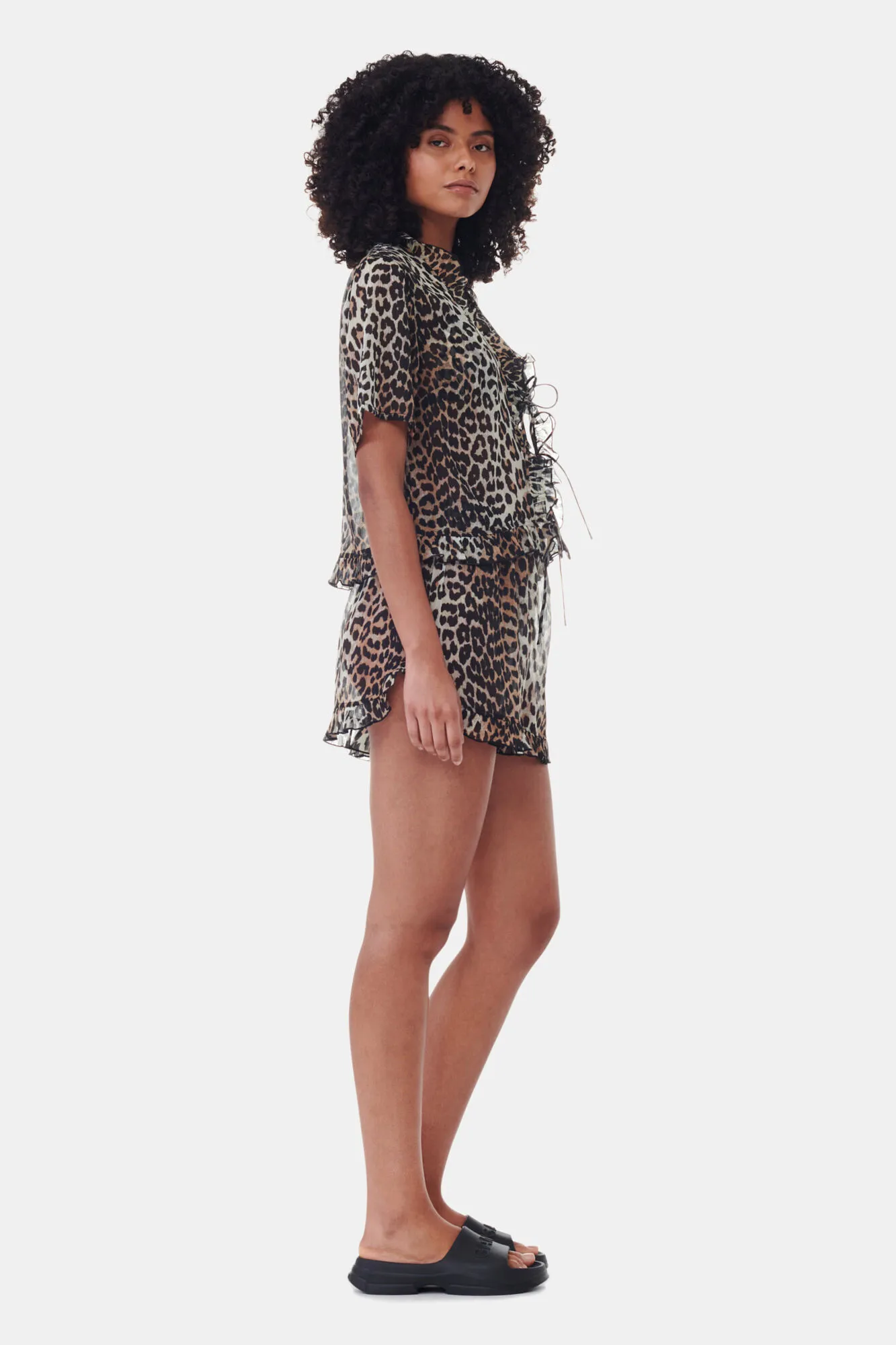 Leopard Printed Chiffon Ruffle Shorts