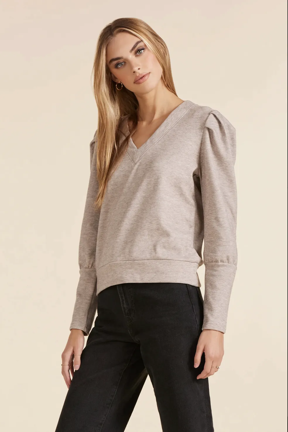 PUFF SLEEVE V-NECK SWEATSHIRT