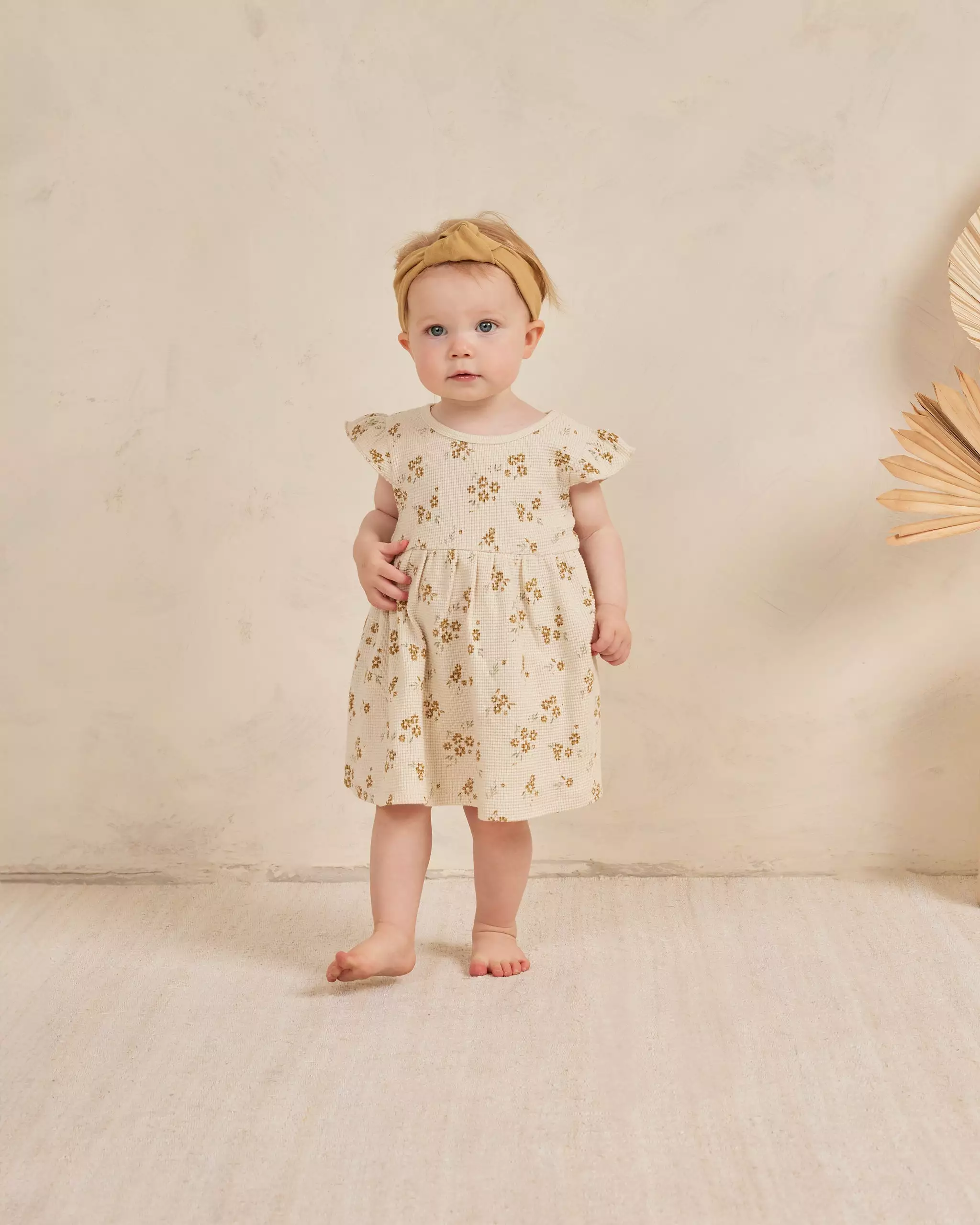 Quincy Mae Flutter Sleeve Dress - Honey Flower