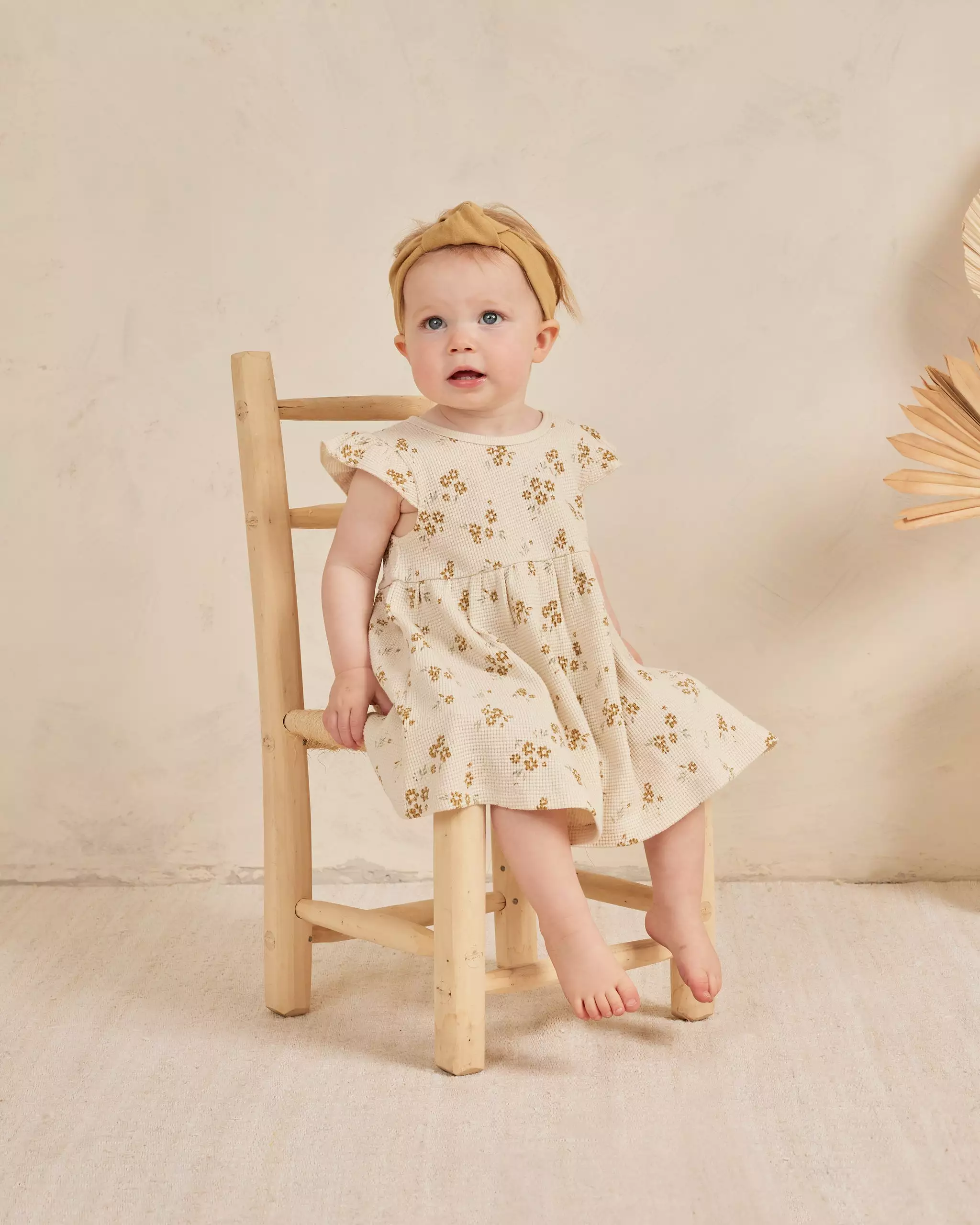 Quincy Mae Flutter Sleeve Dress - Honey Flower