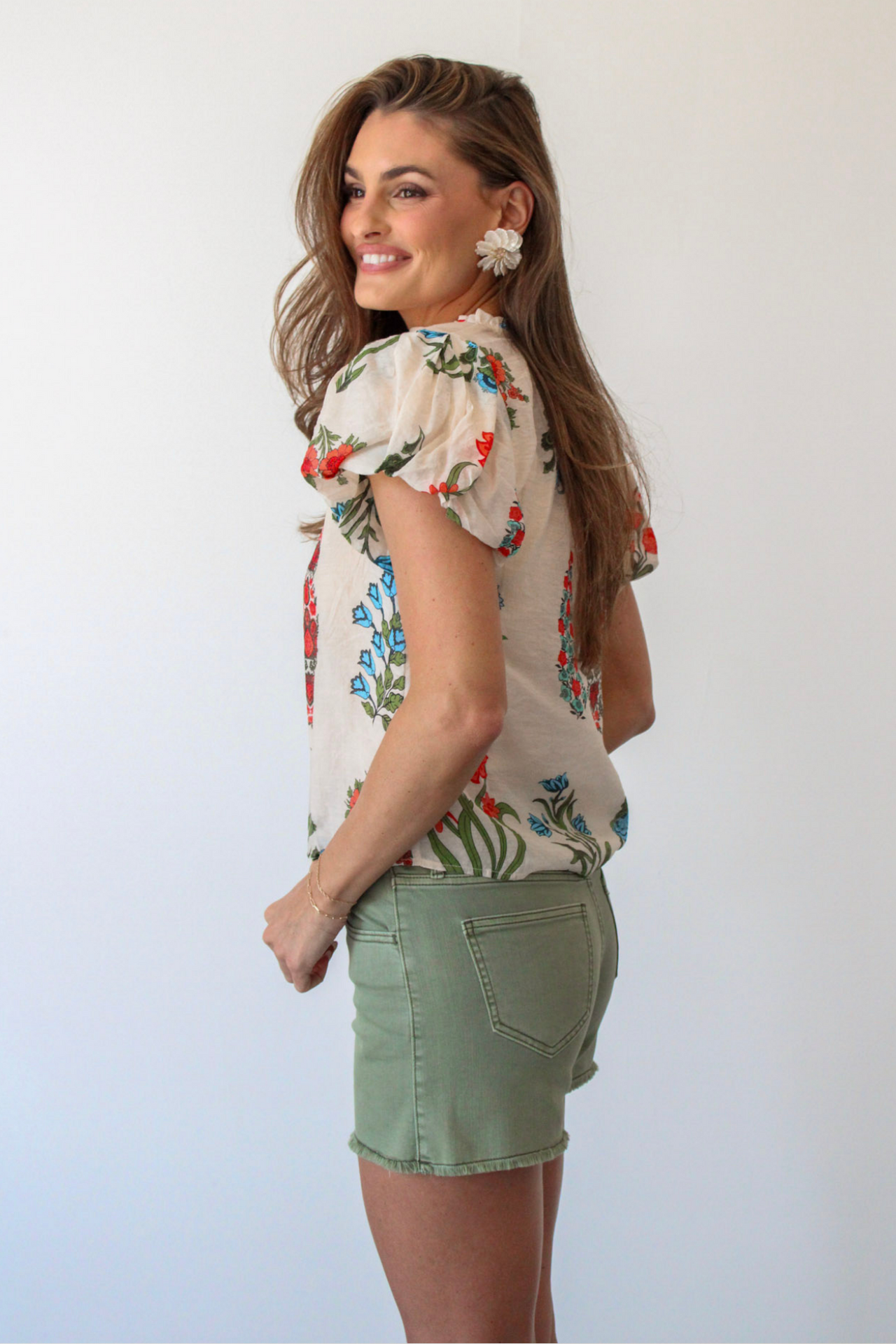 Spring Botanical Puff Sleeve Top